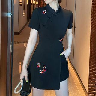 Set: Short-sleeve Mandarin Top + Shorts