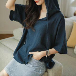 Hooded V-neck Linen Blend T-shirt
