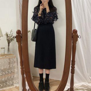 Long-sleeve Ruffled Floral Print Blouse / Midi A-line Skirt