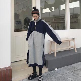 Color-block Mock-neck Long-sleeve Loose-fit Dress As Figure - One Size