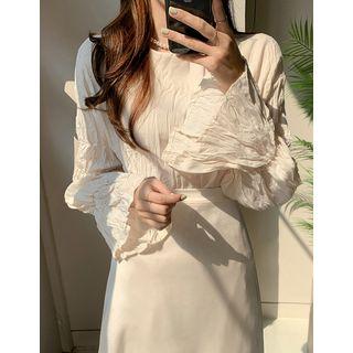 Bell-cuff Crinkled Blouse