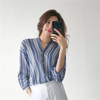 V-neck 3/4-sleeve Stripe Shirt