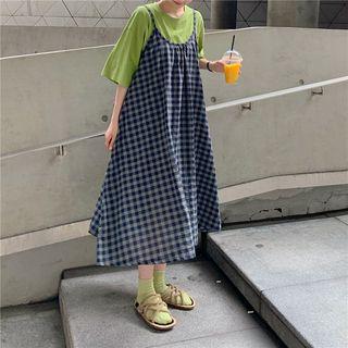 Plain Elbow-sleeve T-shirt / Plaid Midi Spaghetti Strap Dress