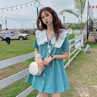 Collared Short-sleeve Mini Shift Dress