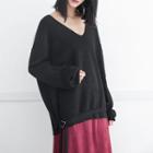 Loose-fit Tie-accent V-neck Knit Sweater
