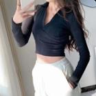 Long-sleeve V-neck Collared Cropped T-shirt