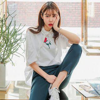 Flower Embroidered Boxy-fit T-shirt