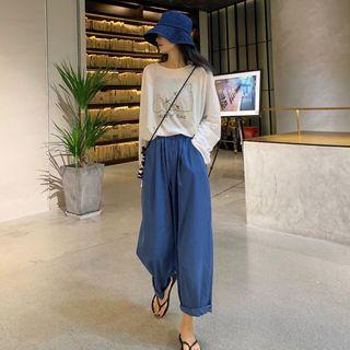 Long-sleeve Print T-shirt / Wide-leg Jeans