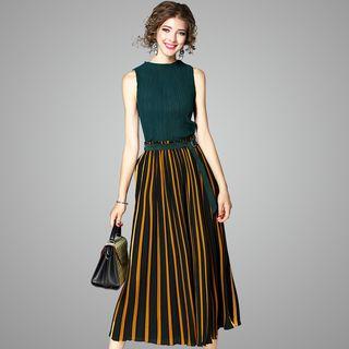 Set: Sleeveless Top + Striped Wide-leg Pants
