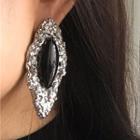 Single Eye Shape Earrings