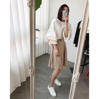 Balloon-sleeve Dip-back Cotton Top