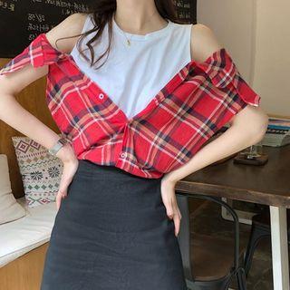 Mock Two-pieces Cut-out Shoulder Top
