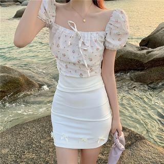 Puff-sleeve Floral Print T-shirt / Pencil Skirt