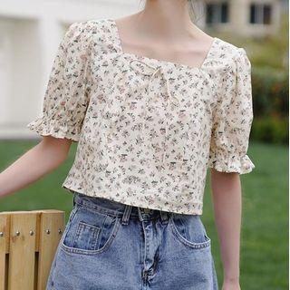Floral Print Short-sleeve Square Neck Blouse As Shown In Figure - One Size