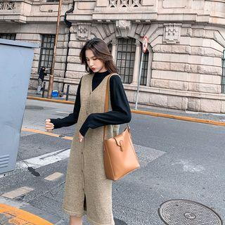 Set: Plain Long-sleeve T-shirt / Knit Vest