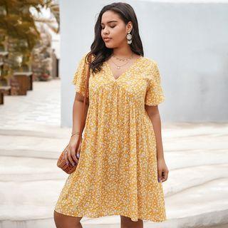 Plus Size Short-sleeve Floral Print Mini A-line Dress