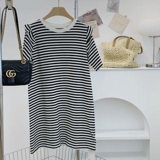 Round-neck Striped Short-sleeve T-shirt Skirt
