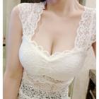 Lace Sleeveless Padded Top