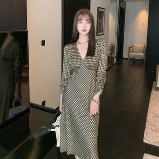 Long-sleeve Checked V-neck Midi A-line Dress