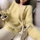 V-neck Sweater Milky Yellow - One Size