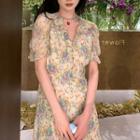 Short-sleeve Floral A-line Dress / Blouse