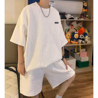 Elbow-sleeve Lettering Embossed T-shirt / Wide Leg Shorts / Set