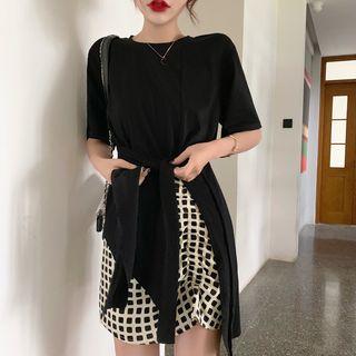 Set: Elbow-sleeve Slit T-shirt + Checker Chiffon Mini Pencil Skirt