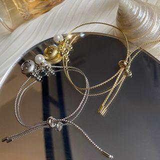 Smiley Face Faux Pearl Bracelet