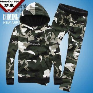 Set: Hooded Camouflage Pullover + Sweatpants