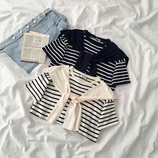 Set: Short-sleeve Striped T-shirt + Shawl