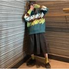 Loose-fit Printed Swearter / A-line Skirt