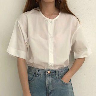 Short-sleeve Collarless Blouse