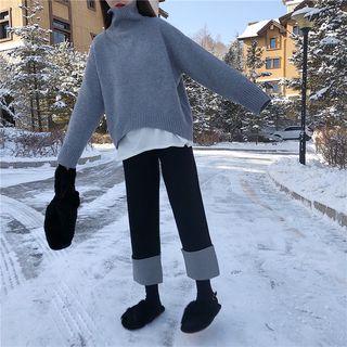 Turtleneck Long-sleeve Sweater / Color Block Knit Pants / Plain T-shirt
