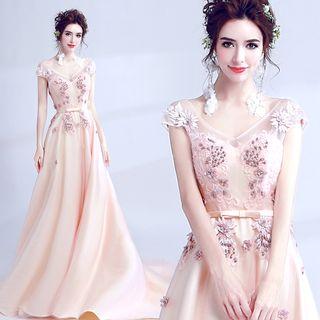 Cap-sleeve Flower Applique Evening Gown