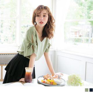 Slit-sleeve Bow Accent V-neck Top
