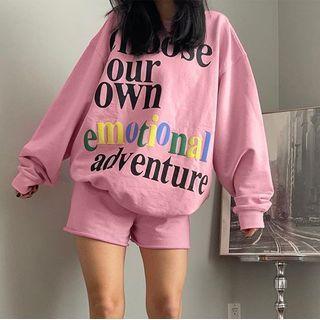 Set: Long Sleeve Lettering Loose-fit Sweatshirt + Shorts