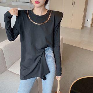 Padded-shoulder Chain-accent Slited T-shirt