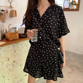 Set: Printed Short-sleeve Chiffon Blouse + Shorts Blouse - Black - One Size / Shorts - Black - One Size