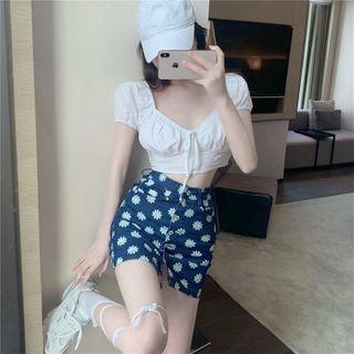 Square-neck Short-sleeve Crop Top / Flower Print Mini Denim Skirt