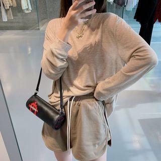 Long-sleeve Crew Neck T-shirt / Drawstring Shorts