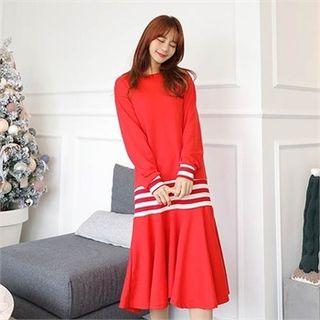 Contrast-trim Ruffle-hem Long Pullover Dress