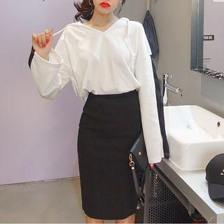 Plain Midi Skirt / Contrast Trim Hoodie