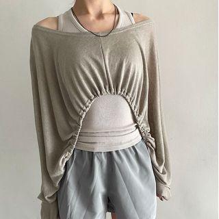 Long-sleeve Round-neck Cropped Plain Top