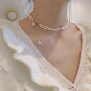 Flower Pendant Faux Pearl Layered Choker White - One Size