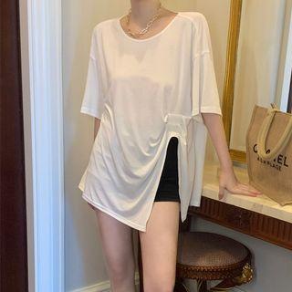 Short-sleeve Plain Open-back Chain Asymmetrical Hem T-shirt