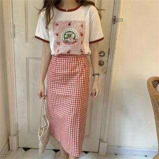 Short-sleeve Printed T-shirt / Plaid Midi Shift Skirt