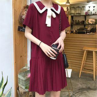 Short-sleeve Collared Pleated A-line Dress