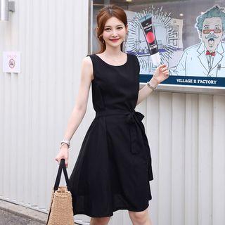 Sleeveless Tie-waist Flared A-line Midi Dress
