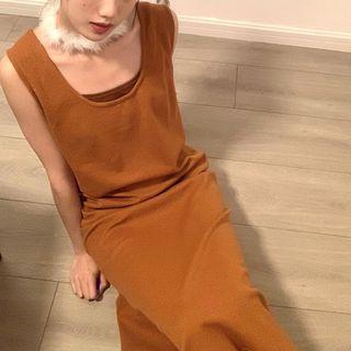 Sleeveless Midi Dress / Tank Top