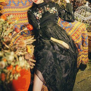 Long-sleeve Embroidered Midi A-line Mesh Dress